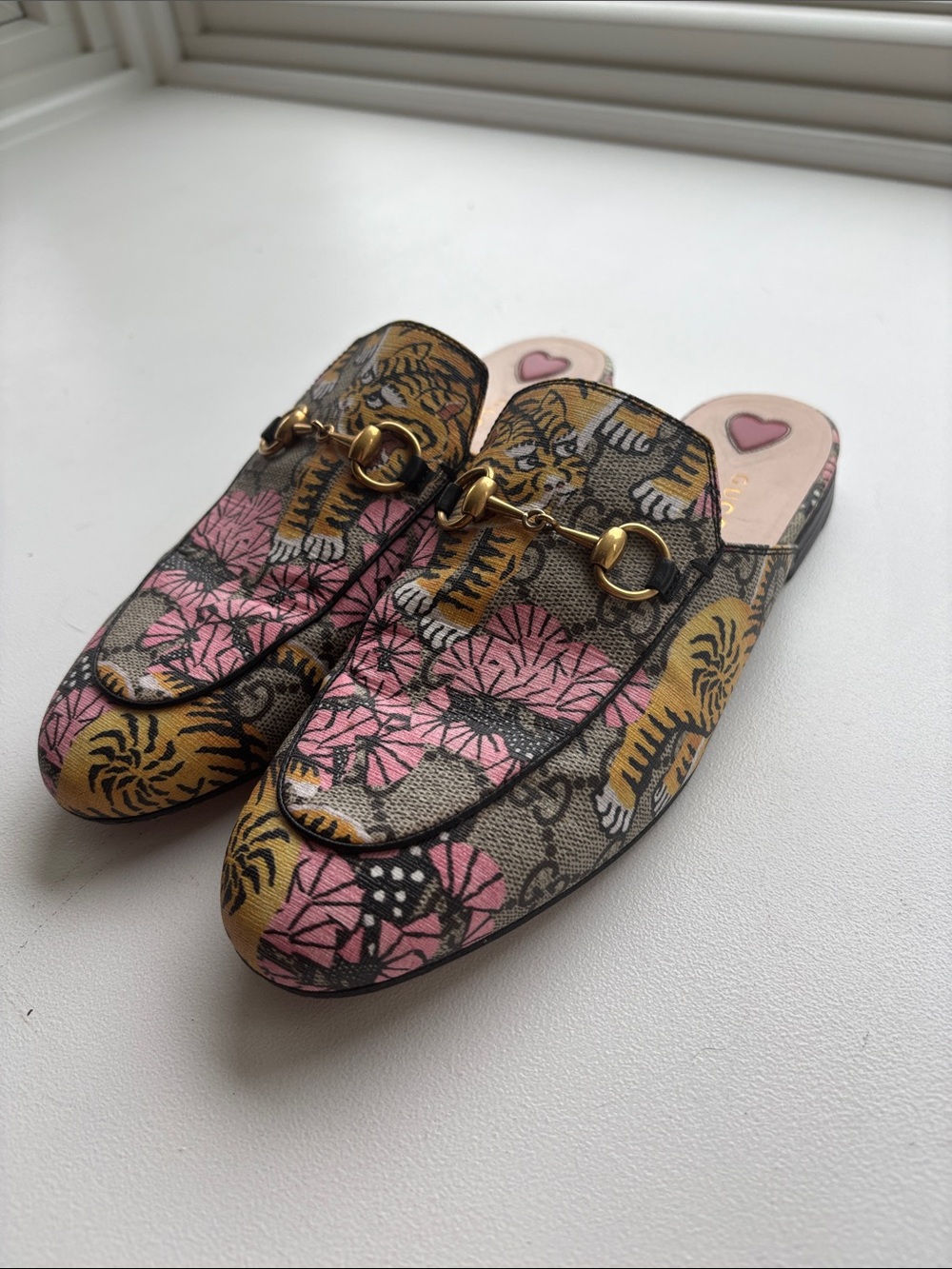 Gucci Princetown mules tiger and pink print size 7